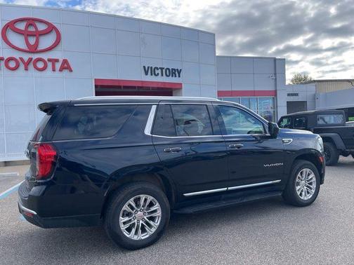 2024 GMC Yukon SLT