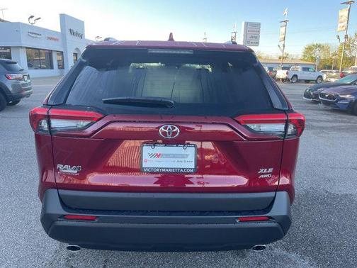 2025 Toyota RAV4 XLE
