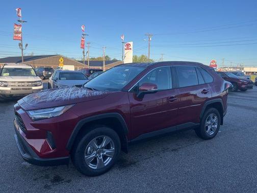 2025 Toyota RAV4 XLE