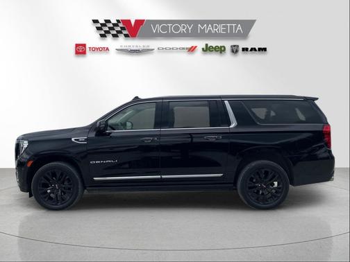 Onyx Black 2021 GMC Yukon XL Denali