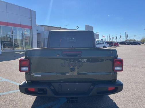 2023 Jeep Gladiator Sport S
