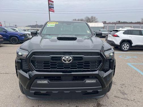 2025 Toyota Tacoma TRD Sport