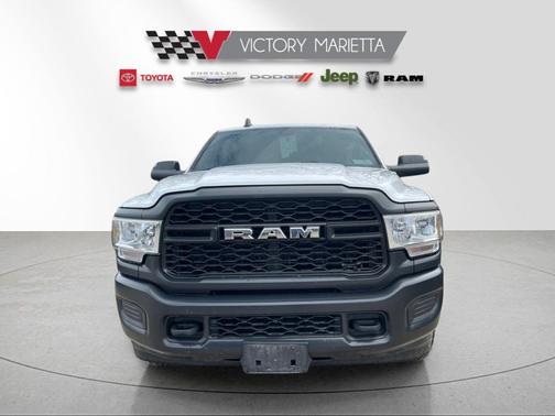 2022 RAM 2500 Tradesman Crew Cab 4x4 6'4' Box