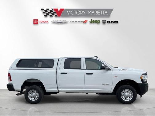 Bright White Clearcoat 2022 RAM 2500 Tradesman Crew Cab 4x4 6'4' Box