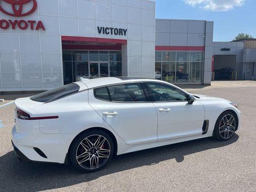 2022 Kia Stinger GT2