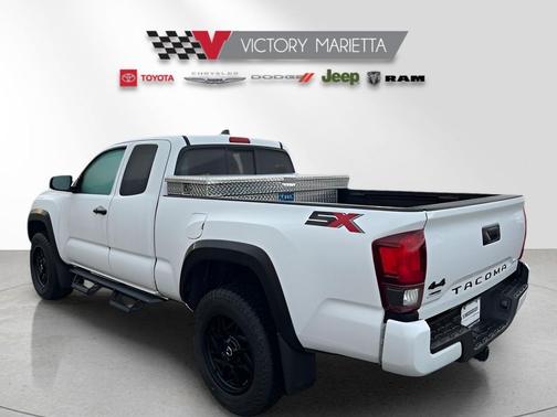 2022 Toyota Tacoma SR