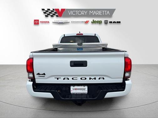 2022 Toyota Tacoma SR