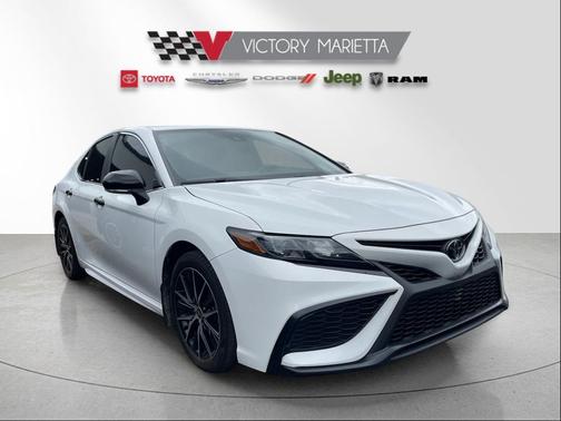 Ice Cap 2024 Toyota Camry SE