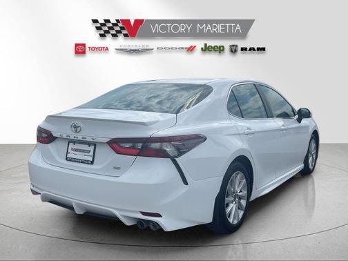 Ice Cap 2024 Toyota Camry SE