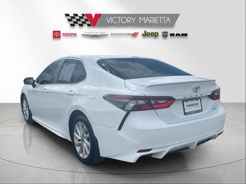 Ice Cap 2024 Toyota Camry SE