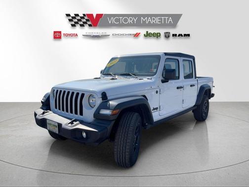 2022 Jeep Gladiator Sport