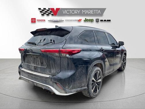 2022 Toyota Highlander XSE