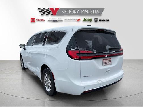 2025 Chrysler Pacifica L