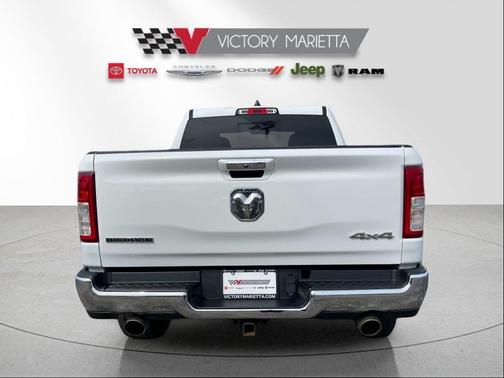 Bright White Clearcoat 2019 RAM 1500 Big Horn