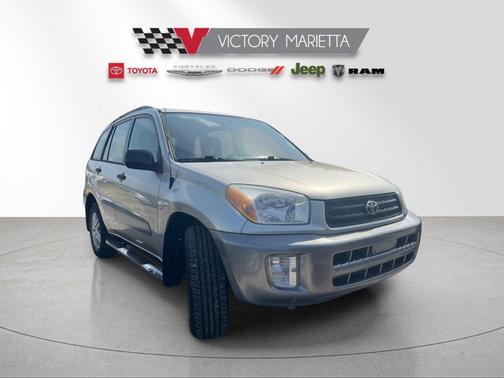 Vintage Gold 2002 Toyota RAV4 Base