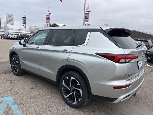 2024 Mitsubishi Outlander SE Ralliart S-AWC