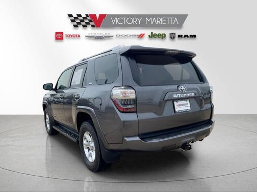 Magnetic Gray Metallic 2016 Toyota 4Runner SR5