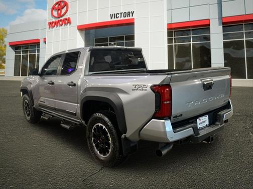 2026 Toyota Tacoma Hybrid TRD Off Road