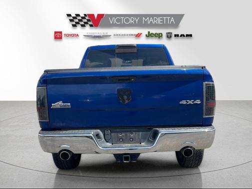 Blue Streak Pearlcoat 2014 RAM 1500 Big Horn