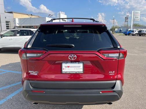 2025 Toyota RAV4 XLE