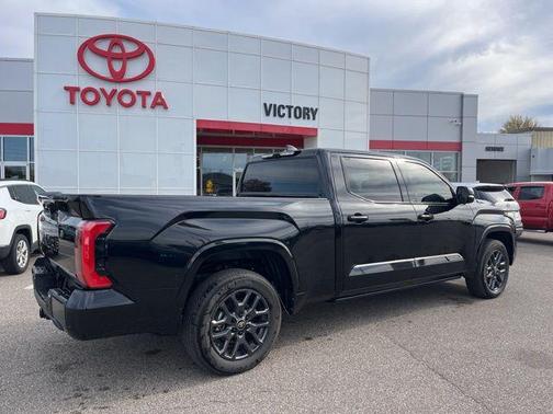 2025 Toyota Tundra Hybrid Platinum