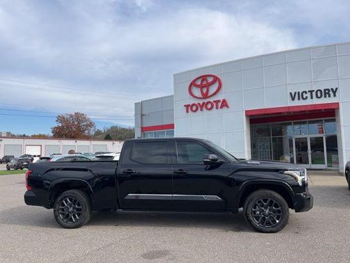2025 Toyota Tundra Hybrid Platinum