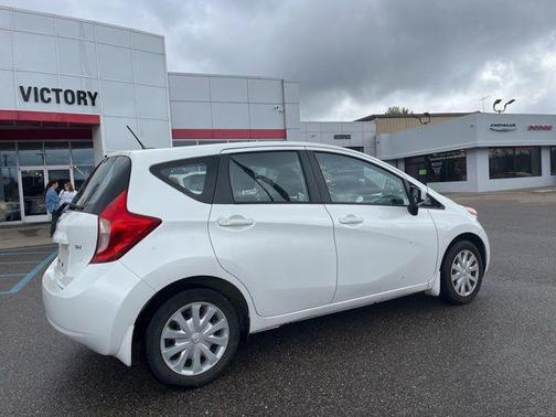 2016 Nissan Versa Note SV
