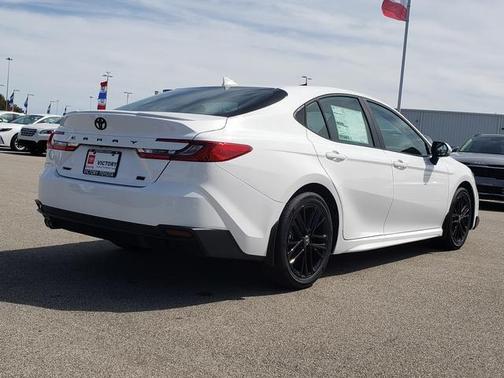 Ice 2026 Toyota Camry SE