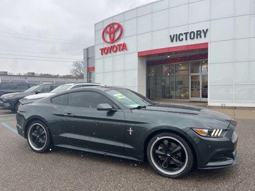 2015 Ford Mustang V6