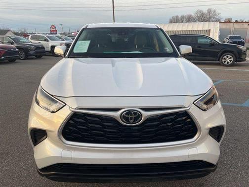 2023 Toyota Highlander L