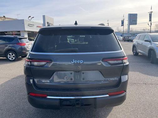 2023 Jeep Grand Cherokee L Laredo