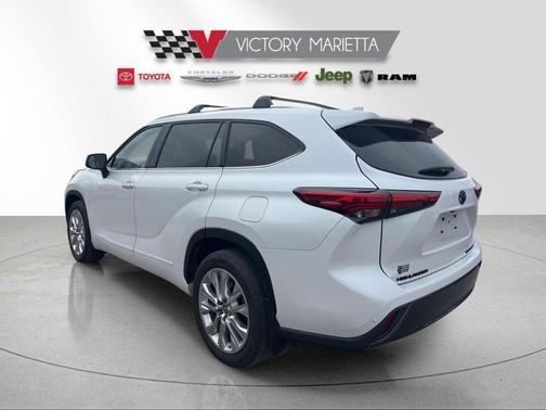 2022 Toyota Highlander Limited