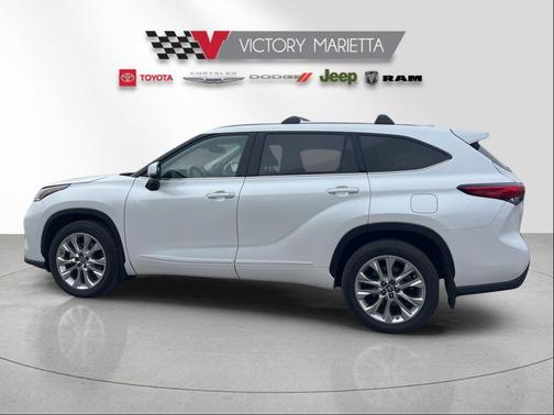 2022 Toyota Highlander Limited