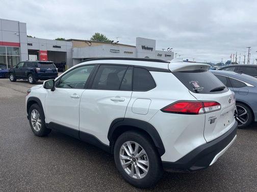 2022 Toyota Corolla Cross LE
