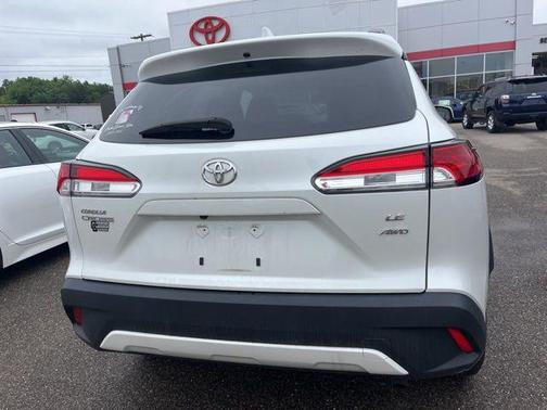 2022 Toyota Corolla Cross LE