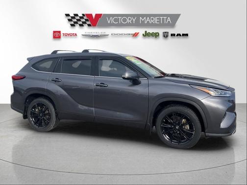 2023 Toyota Highlander Platinum
