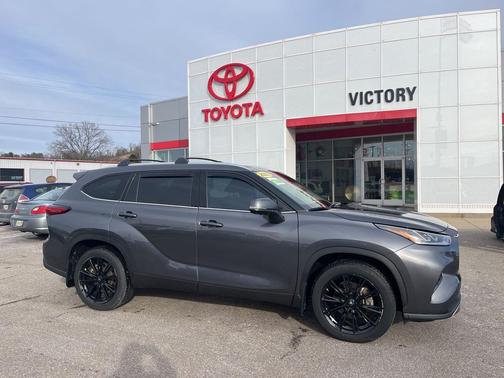 2023 Toyota Highlander Platinum