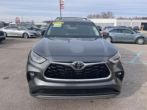 2023 Toyota Highlander Platinum