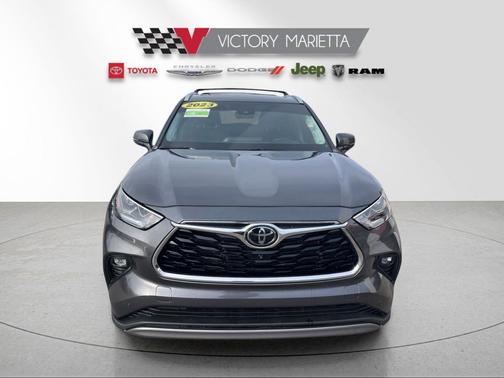 2023 Toyota Highlander Platinum