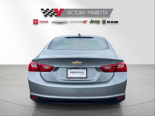 Sterling Grey Metallic 2023 Chevrolet Malibu 1LT