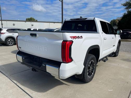 Ice Cap 2024 Toyota Tundra SR5
