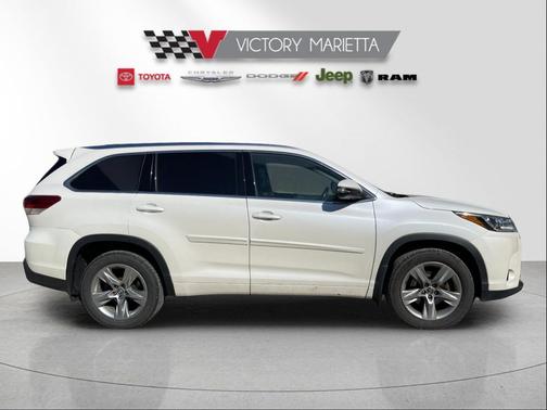 Blizzard Pearl 2017 Toyota Highlander Limited