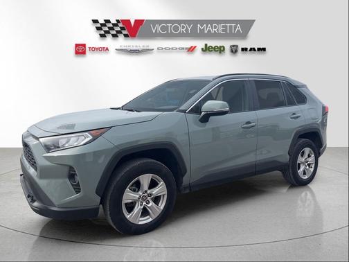 2021 Toyota RAV4 XLE