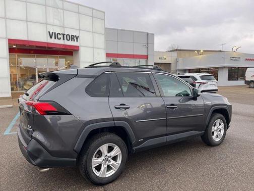 2019 Toyota RAV4 Hybrid XLE