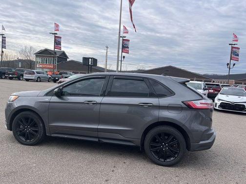 2022 Ford Edge ST Line