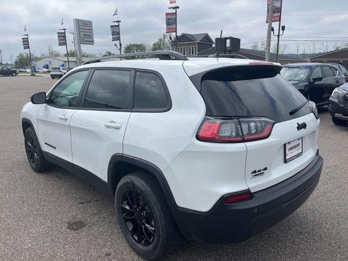 2023 Jeep Cherokee Altitude
