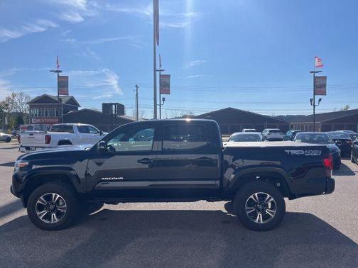 2019 Toyota Tacoma TRD Sport