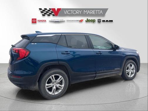 2020 GMC Terrain SLE