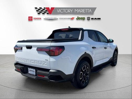 Ice White 2022 Hyundai SANTA CRUZ SEL