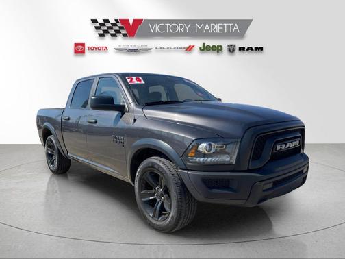 2024 RAM 1500 Classic Warlock Crew Cab 4x2 5'7' Box